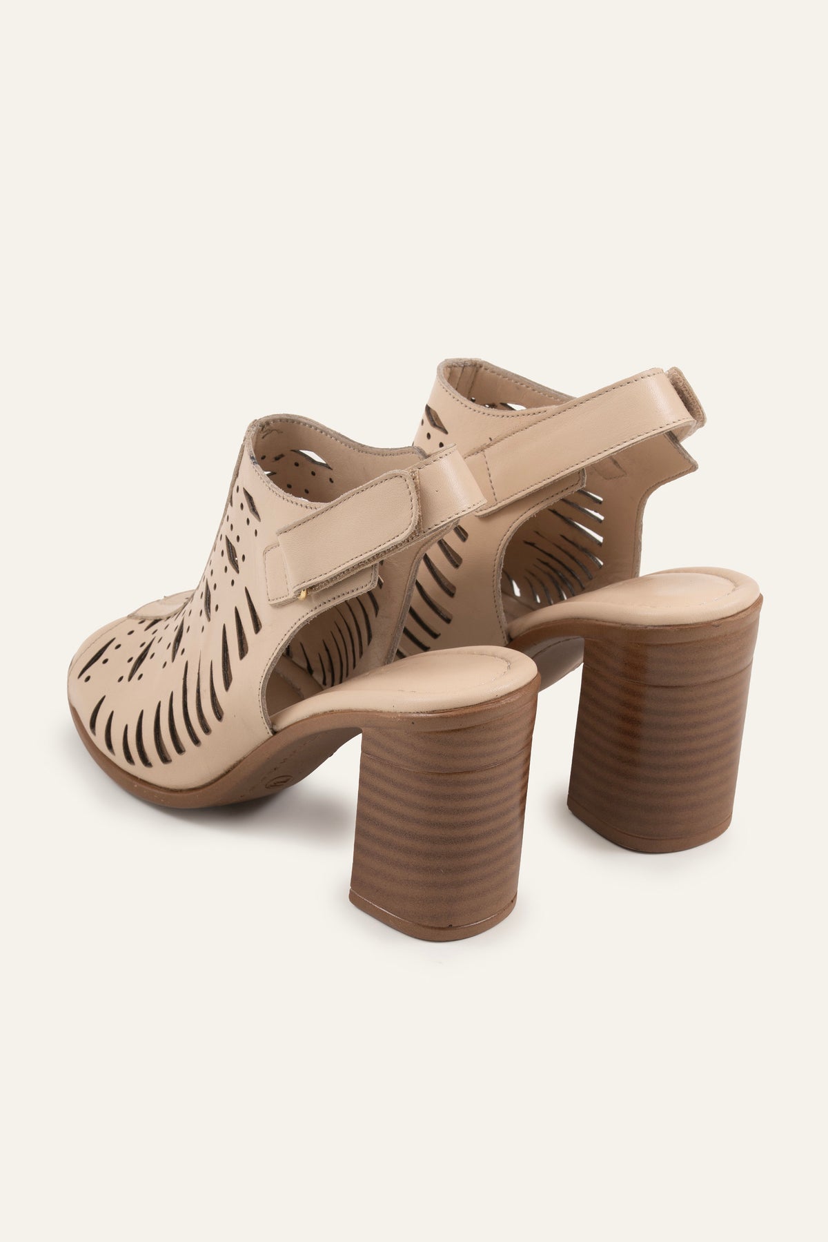Assos Genuine Leather Women Heeled Sandals Cream - view 3