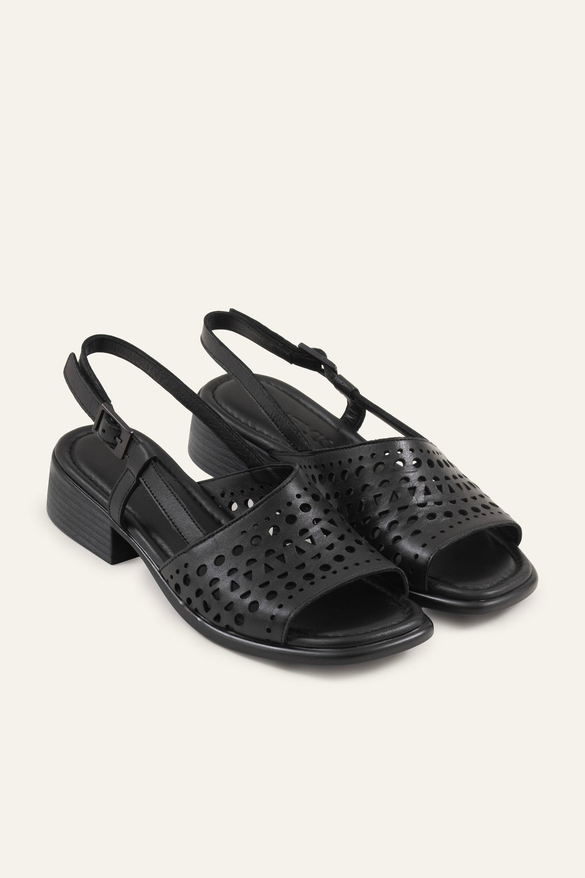 Atrani Genuine Leather Women Low Heel Sandals Black - view 2