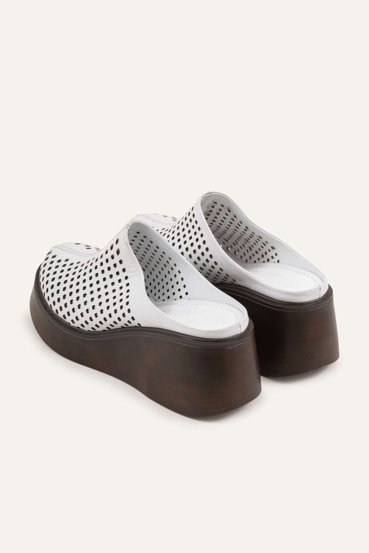 Lisbon Genuine Leather Women Wedge Clogs White - view 3