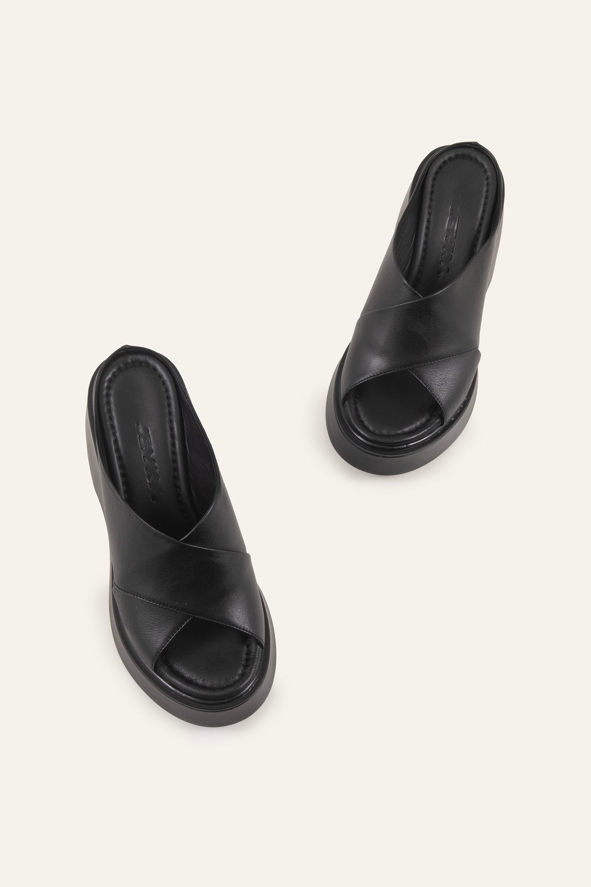 Menton Genuine Leather Women Wedge Slides Black - view 4