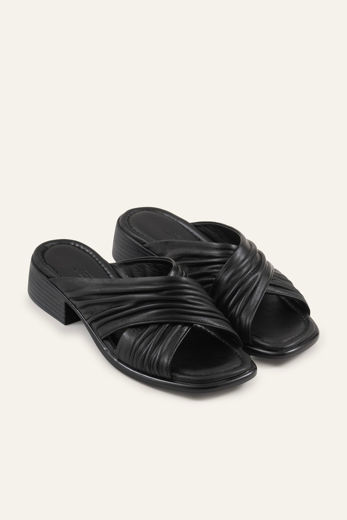 Procida Genuine Leather Women Low Heel Mules Black - view 2