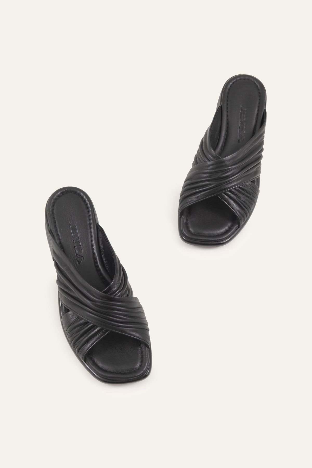 Procida Genuine Leather Women Low Heel Mules Black - view 4