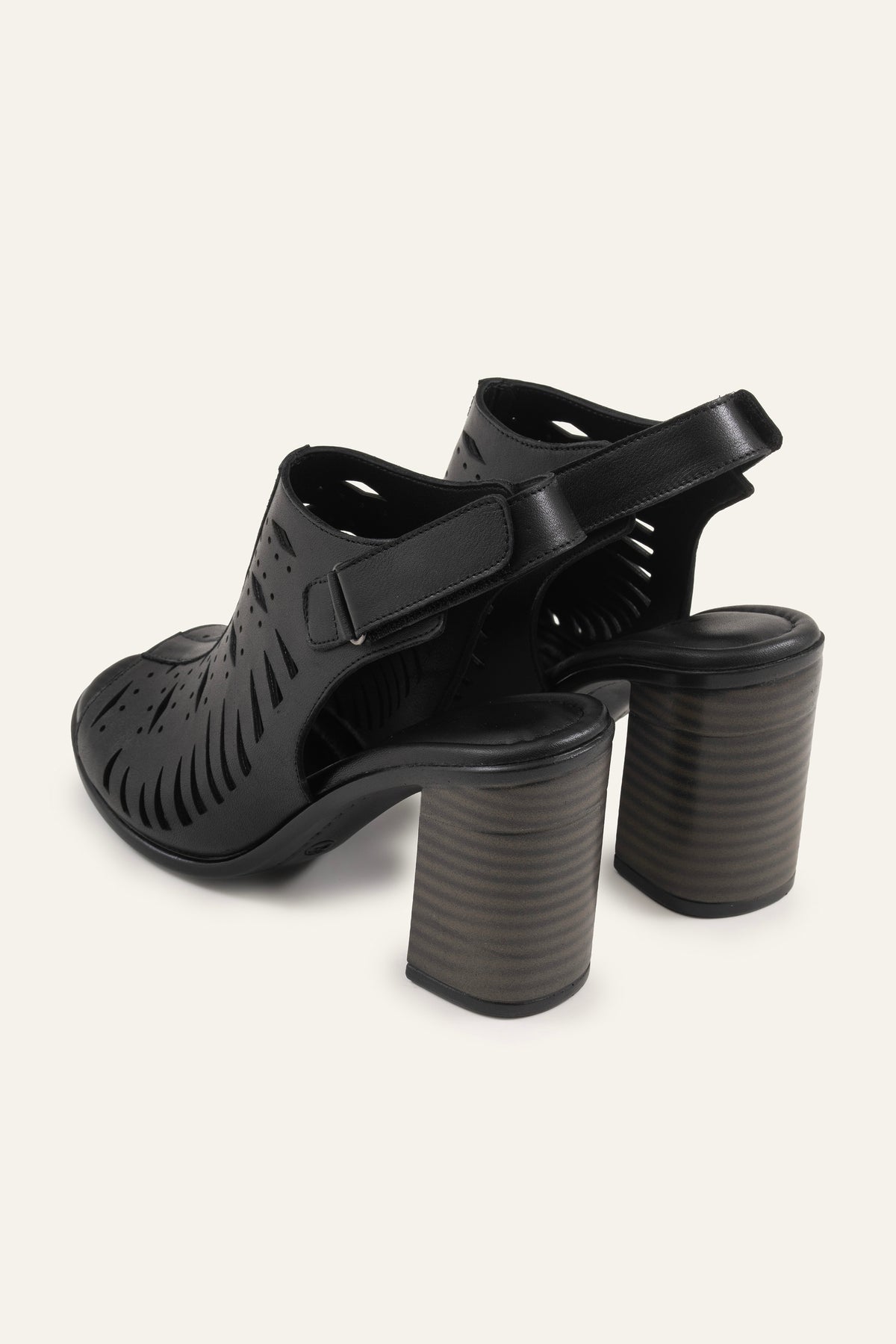 Assos Genuine Leather Women Heeled Sandals Black - view 3