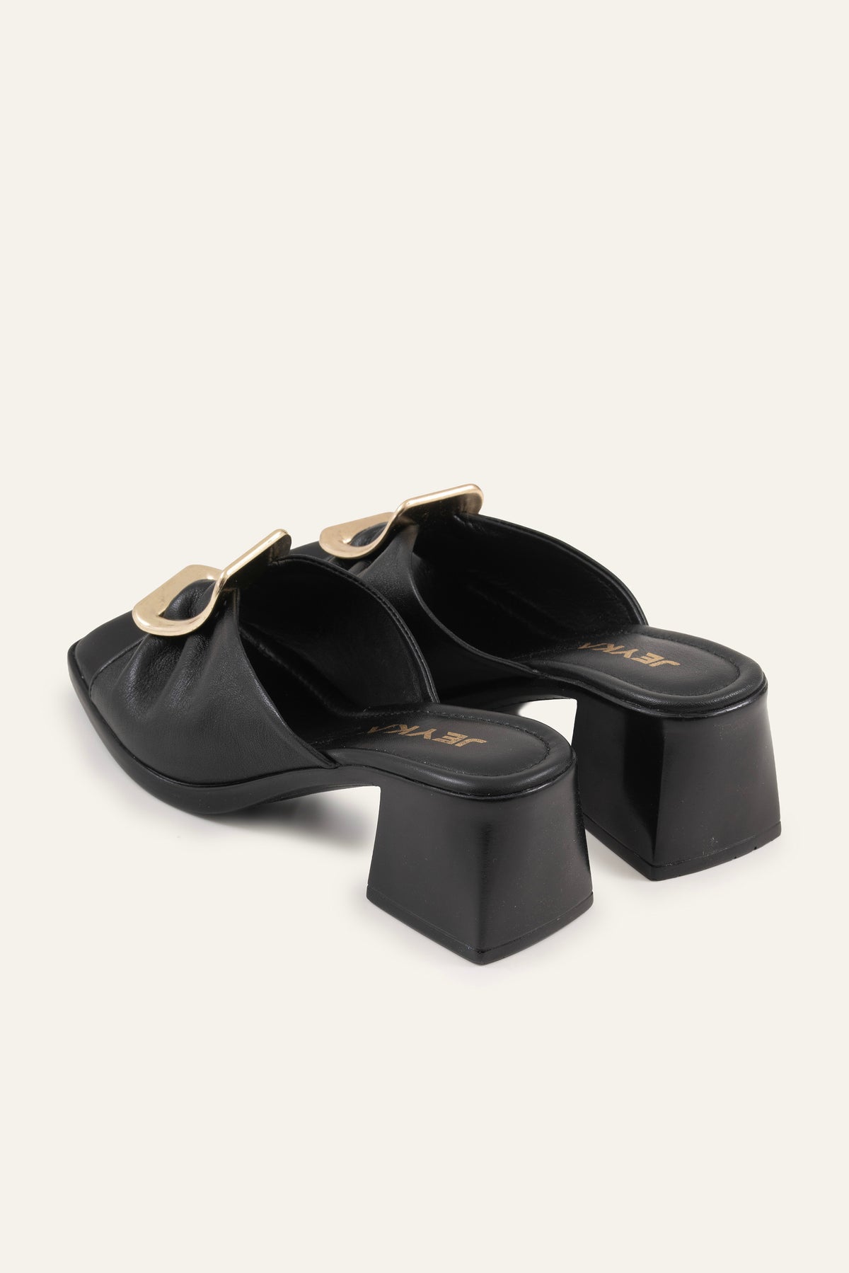 Trieste Genuine Leather Women Block Heel Mules Black - view 3