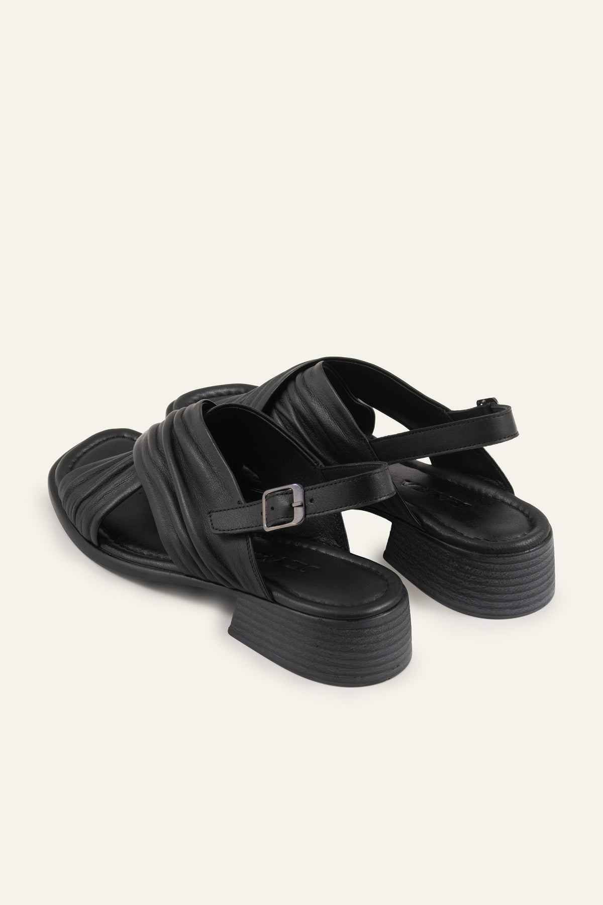 Valencia Genuine Leather Women Low Heel Sandals Black - view 3