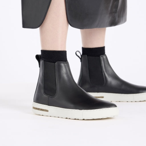 Bend Chelsea Black Smooth Leather Regular
