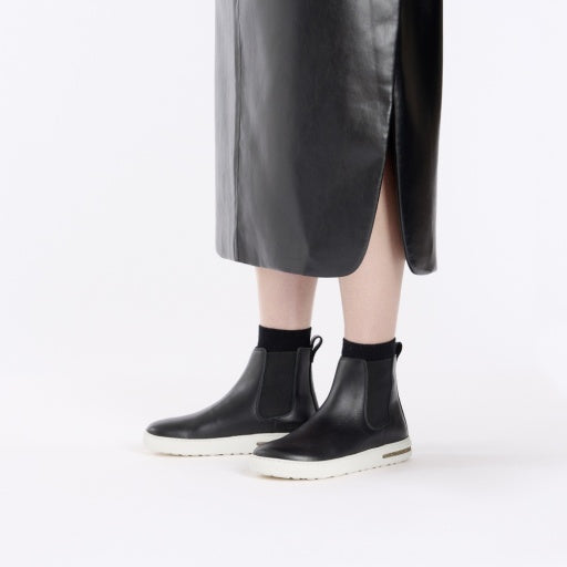 Bend Chelsea Black Smooth Leather Regular